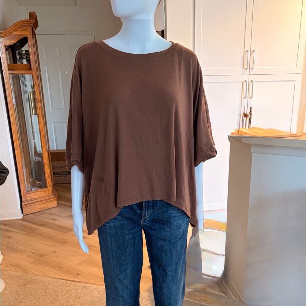Elegant Brown Women's Crop Top